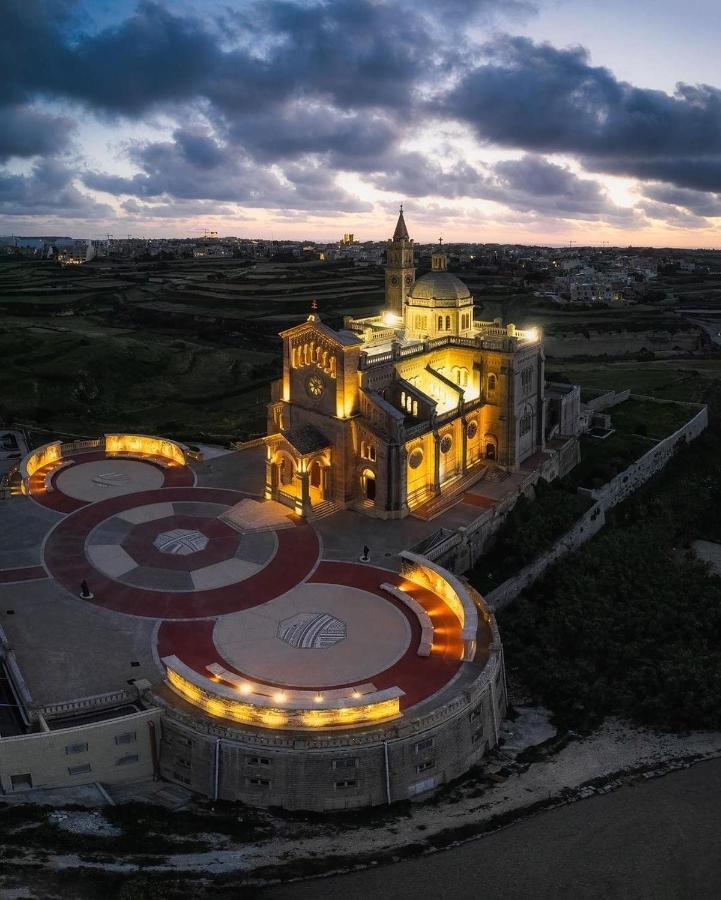 The Exiles Hotel Sliema Exteriér fotografie